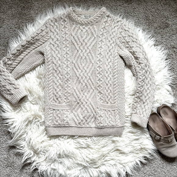 100% Merino Wool Cable Knit Sweater - Picture 1 of 5